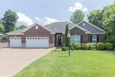 17 Victoria Dr, Newburgh, IN 47630