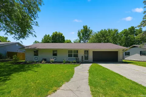 3822 Shannon Dr, Fort Wayne, IN 46835