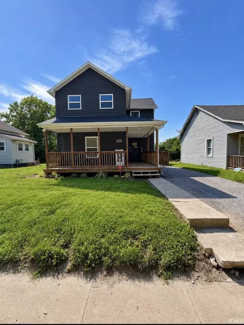 1102 S Brady St, Attica, IN 47918