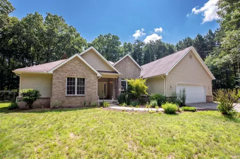 12368 Upas Rd, Plymouth, IN 46563