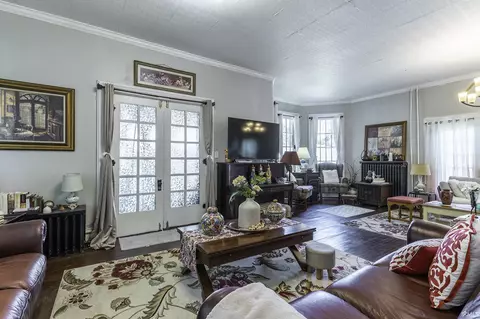 Living - 112 E Main St, Wabash, IN 46992 photo 1 of 6