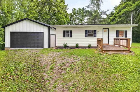 6352 W Woodland Rd, Ellettsville, IN 47429