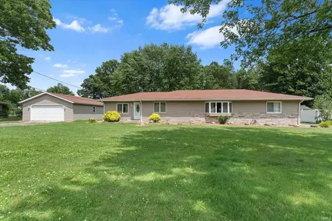54606 Clover Rd, Mishawaka, IN 46545