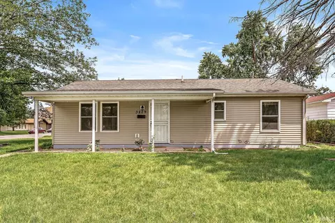 3229 Kent Ln, South Bend, IN 46615