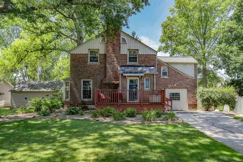 1738 Cherry St, Huntington, IN 46750