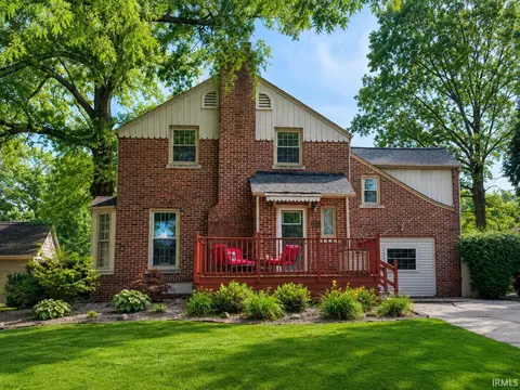 1738 Cherry St, Huntington, IN 46750
