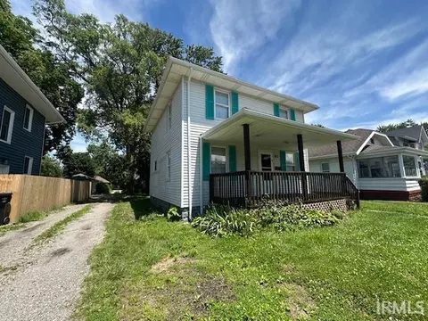 Exterior - 811 Ewing Ave, South Bend, IN 46613 photo 2 of 2