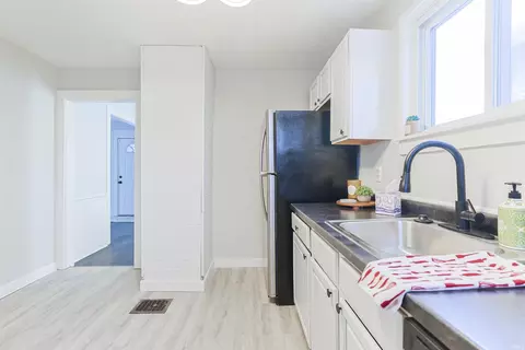 811 Ewing Ave, South Bend, IN 46613 photo 13