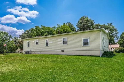 Exterior - 740 E Powers St, Albany, IN 47320 photo 5 of 8