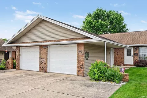913 Berkley Cir, Mishawaka, IN 46544