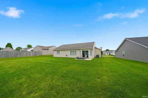 Exterior - 825 Innkeepers Ct, Waterloo, IN 46793 photo 7 of 14