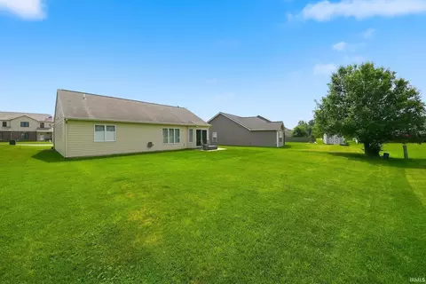 Exterior - 825 Innkeepers Ct, Waterloo, IN 46793 photo 5 of 14