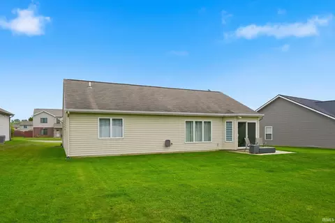 Exterior - 825 Innkeepers Ct, Waterloo, IN 46793 photo 4 of 14
