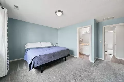 Bedroom - 825 Innkeepers Ct, Waterloo, IN 46793 photo 2 of 8