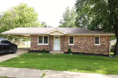 204 W Olive St, Boonville, IN 47601