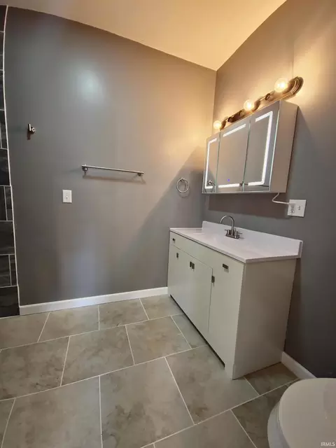 Bath - 415 E 3rd St, Peru, IN 46970 photo 1 of 5