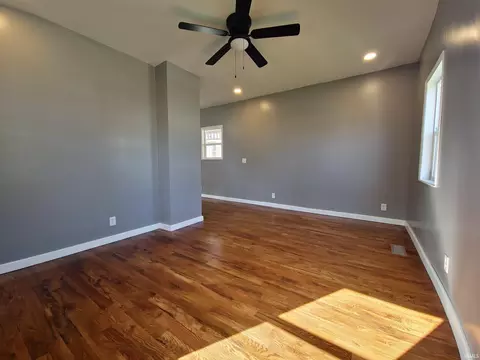 Living - 415 E 3rd St, Peru, IN 46970 photo 1 of 1