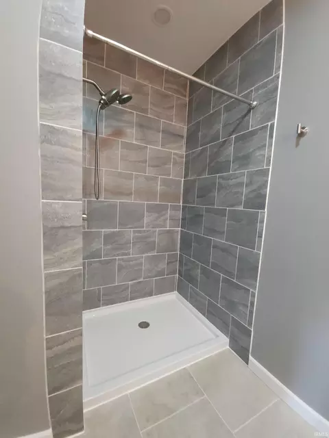 Bath - 415 E 3rd St, Peru, IN 46970 photo 2 of 5
