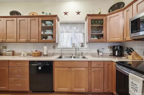 Kitchen - 702 N Wayne St, Warren, IN 46792 photo 2 of 4