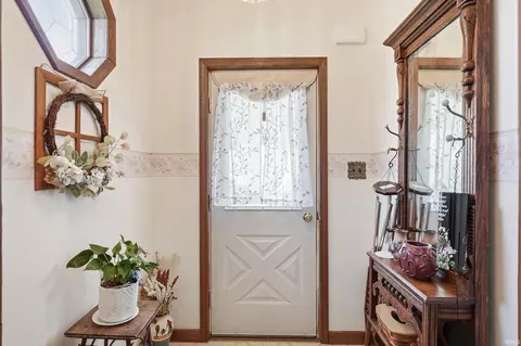 Entry Way - 702 N Wayne St, Warren, IN 46792 photo 1 of 4