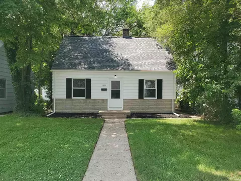 1329 N Meade St, South Bend, IN 46628