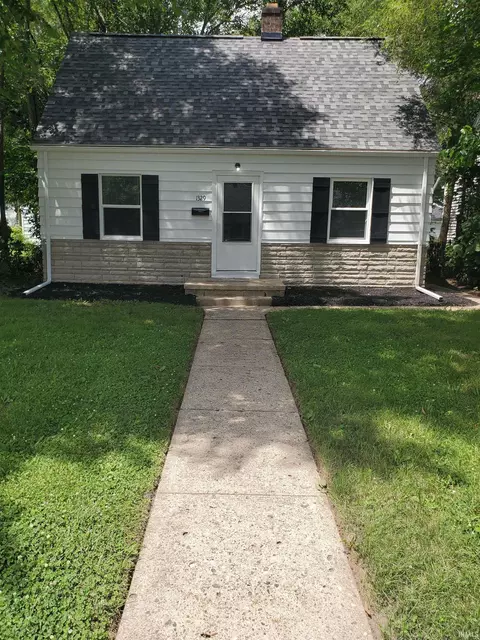 1329 N Meade St, South Bend, IN 46628