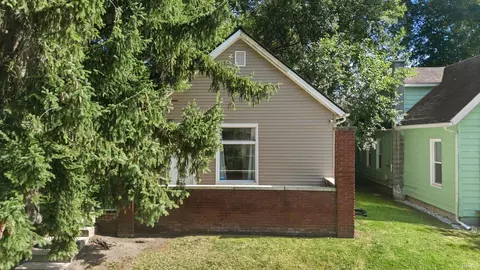 421 Poplar St, Fort Wayne, IN 46802