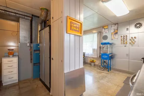 Entry Way - 1901 E Maxwell Ln, Bloomington, IN 47401 photo 1 of 5