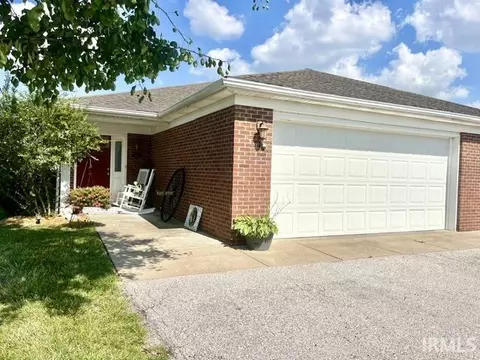 7447 Megan Brooke Ln, Evansville, IN 47725