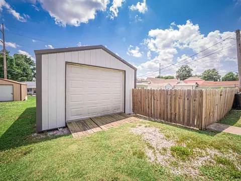 Other - 1206 E Walnut St, Washington, IN 47501 photo 3 of 12