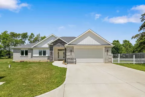 9883 Gerig Rd, Leo, IN 46765