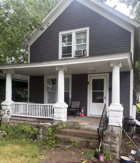 1225 Cedar St, South Bend, IN 46617