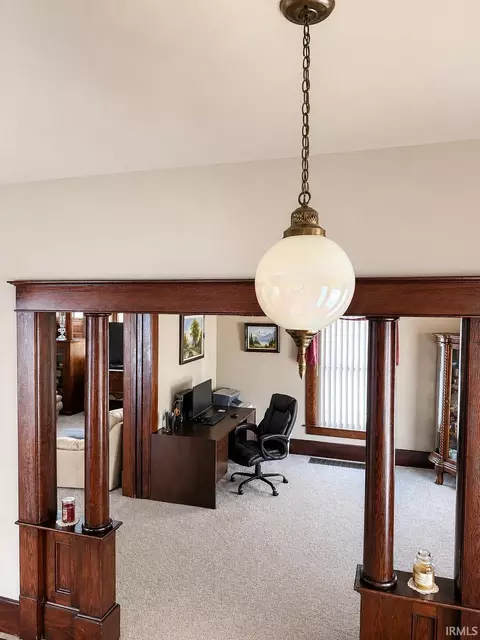 Entry Way - 129 E Grant St, Greentown, IN 46936 photo 3 of 6