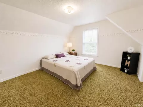 Bedroom - 129 E Grant St, Greentown, IN 46936 photo 2 of 9