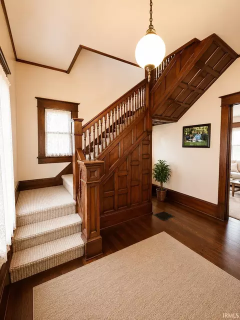 Entry Way - 129 E Grant St, Greentown, IN 46936 photo 1 of 6