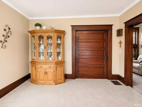 Entry Way - 129 E Grant St, Greentown, IN 46936 photo 6 of 6