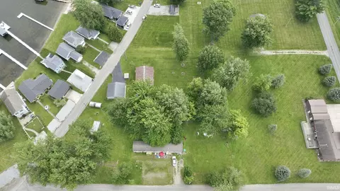 ******* Maple Street, Warsaw, IN 46580