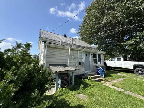 Exterior - 212 W Grissom Ave, Mitchell, IN 47446 photo 7 of 7