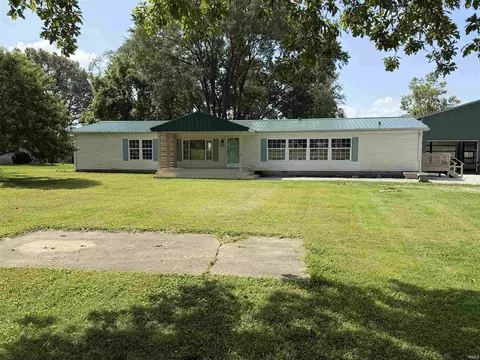 6870 State Road 158 Rd, Bedford, IN 47421
