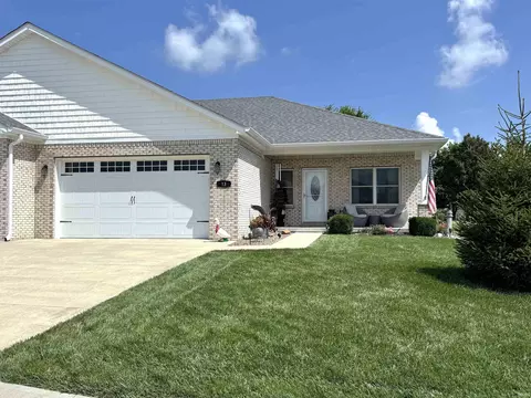13 Bridge Hampton Dr, Crawfordsville, IN 47933