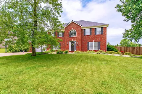 2855 Briarcliff Dr, Newburgh, IN 47630