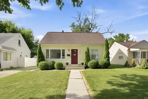 1815 Cherokee Rd, Fort Wayne, IN 46808