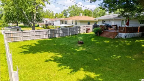 Exterior - 876 Sunset Dr, Wabash, IN 46992 photo 3 of 4