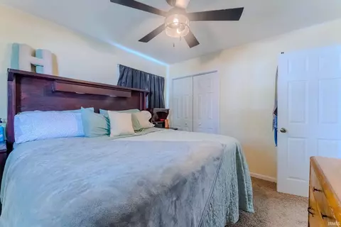 Bedroom - 876 Sunset Dr, Wabash, IN 46992 photo 2 of 3