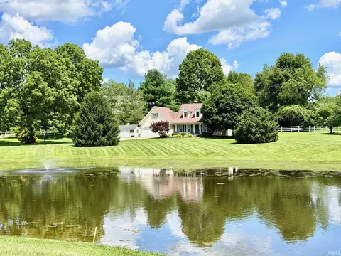 52 Pine Dr, Mitchell, IN 47446 photo 2