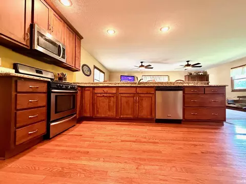 52 Pine Dr, Mitchell, IN 47446 photo 21