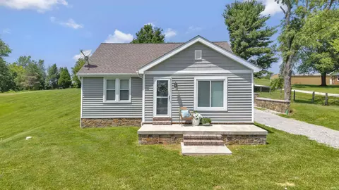 8733 New Harmony Rd, Evansville, IN 47720