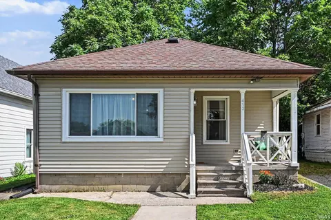 413 E Market St, Columbia City, IN 46725