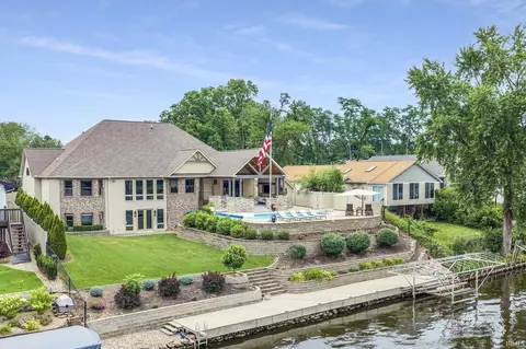 23042 Greenleaf Blvd, Elkhart, IN 46514