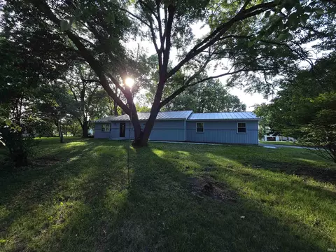4359 E Blueberry Dr, Monticello, IN 47960